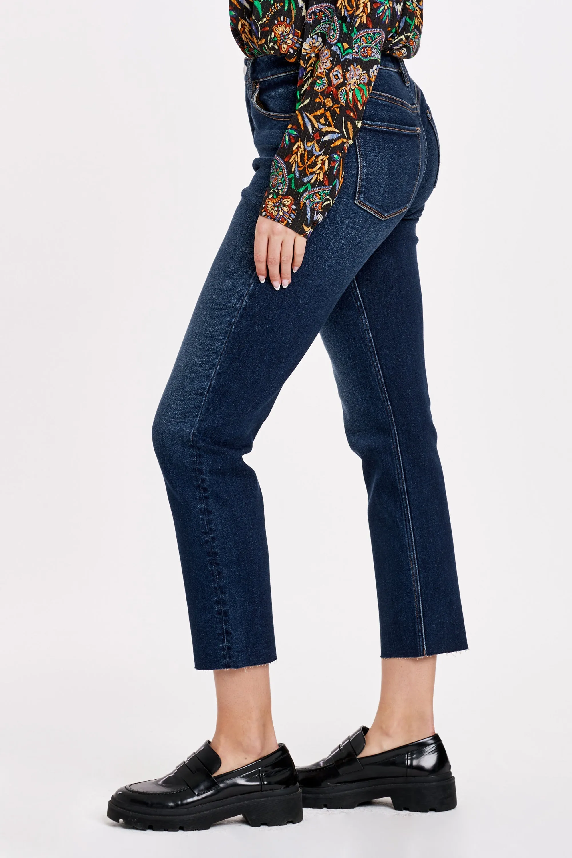 JODI SUPER HIGH RISE CROPPED STRAIGHT JEANS ARMENIA