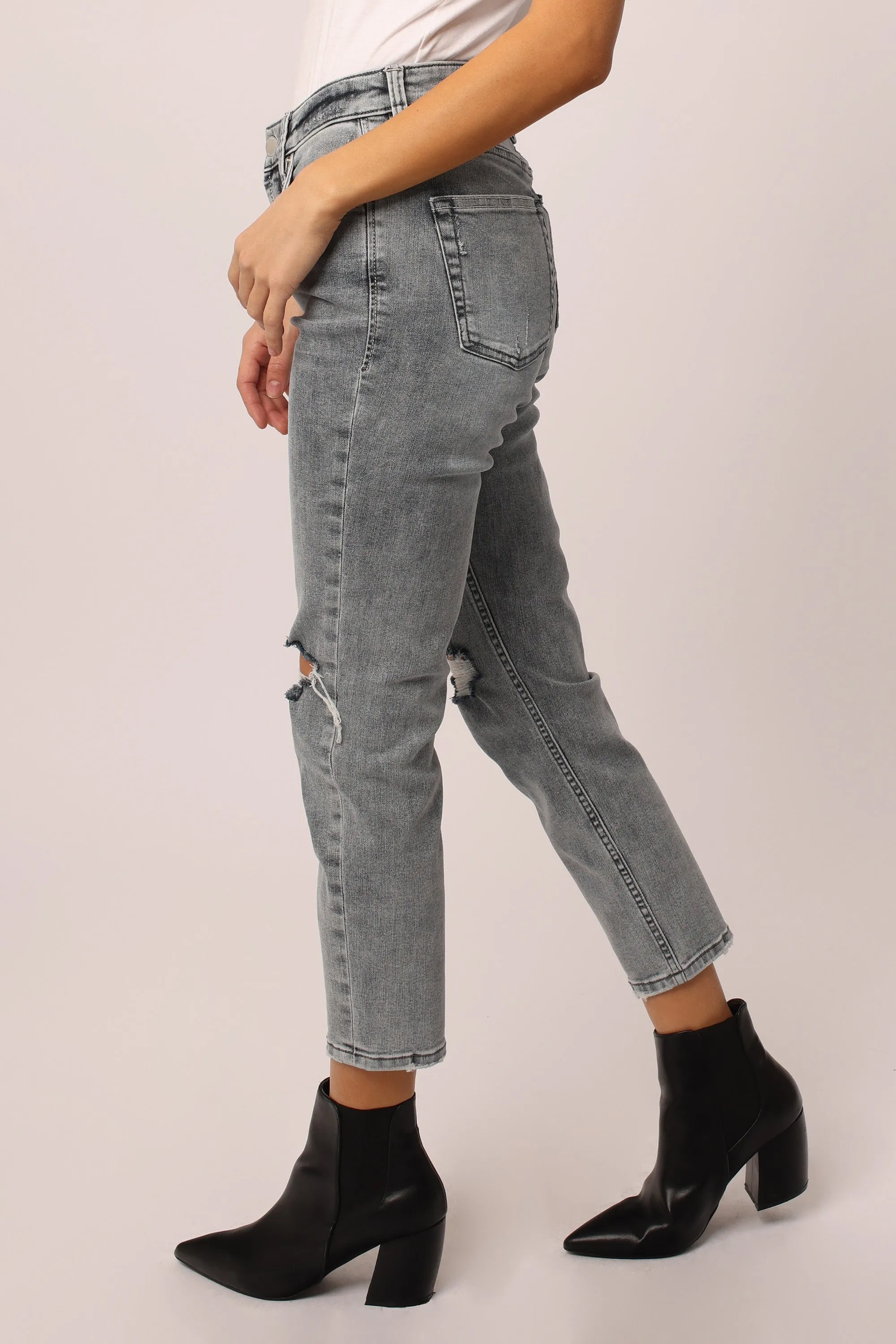 ROXIE SUPER HIGH RISE CROPPED MOM JEANS WEST FAIRFAX